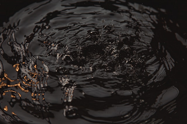 История каменного масла